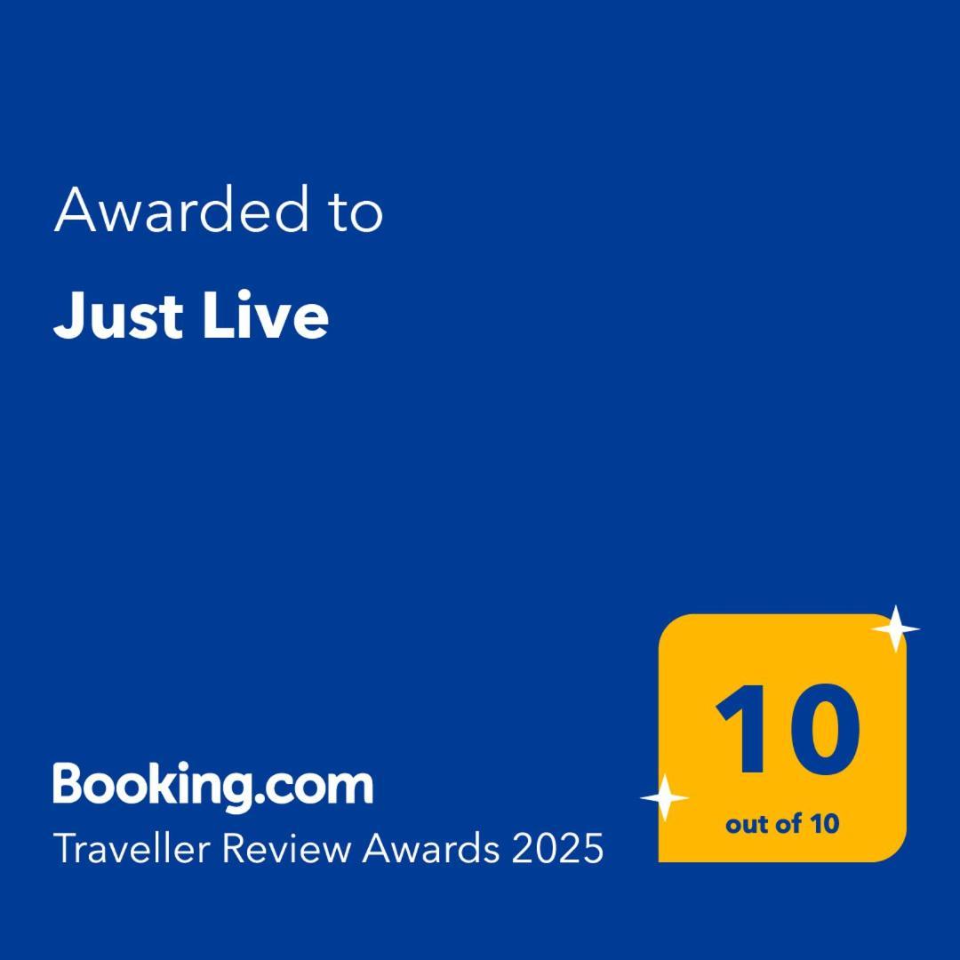 Just Live Apartment Triovasálos Екстериор снимка